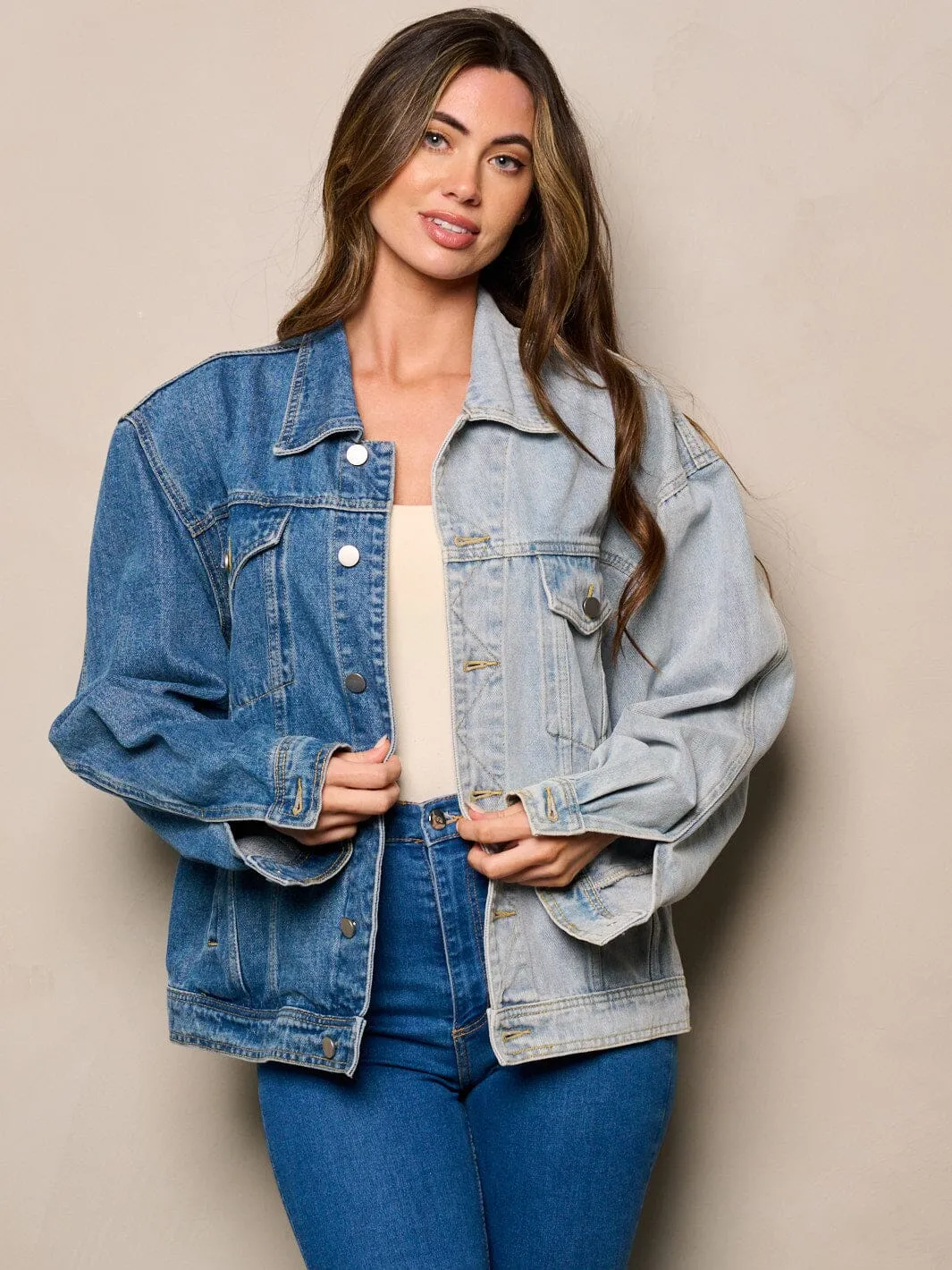WOMEN'S LONG SLEEVE BUTTON CLOSURE TWO TONE DENIM JACKET
